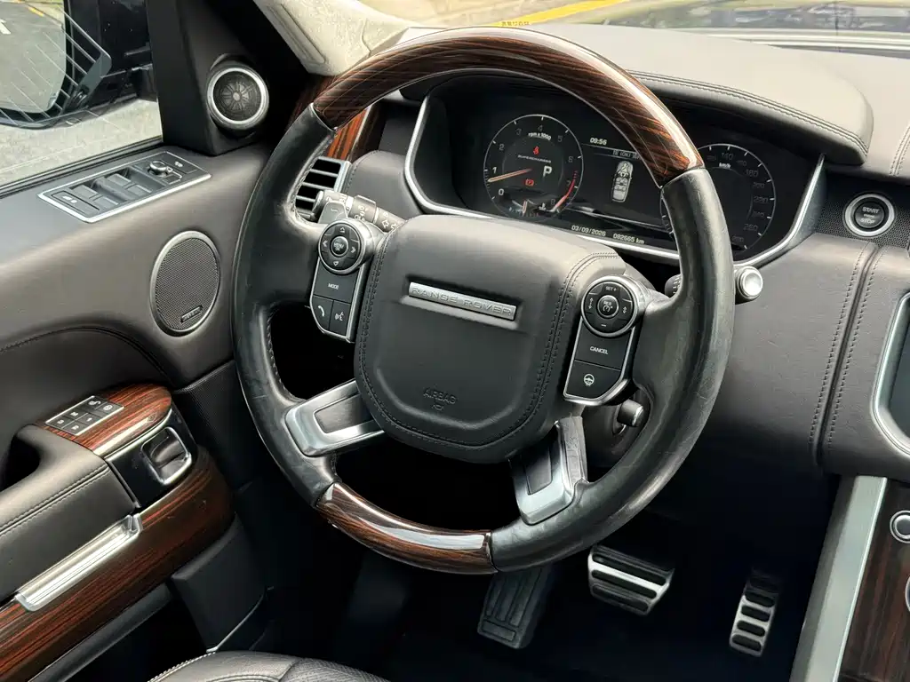 Land Rover Range Rover — миниатюра 20