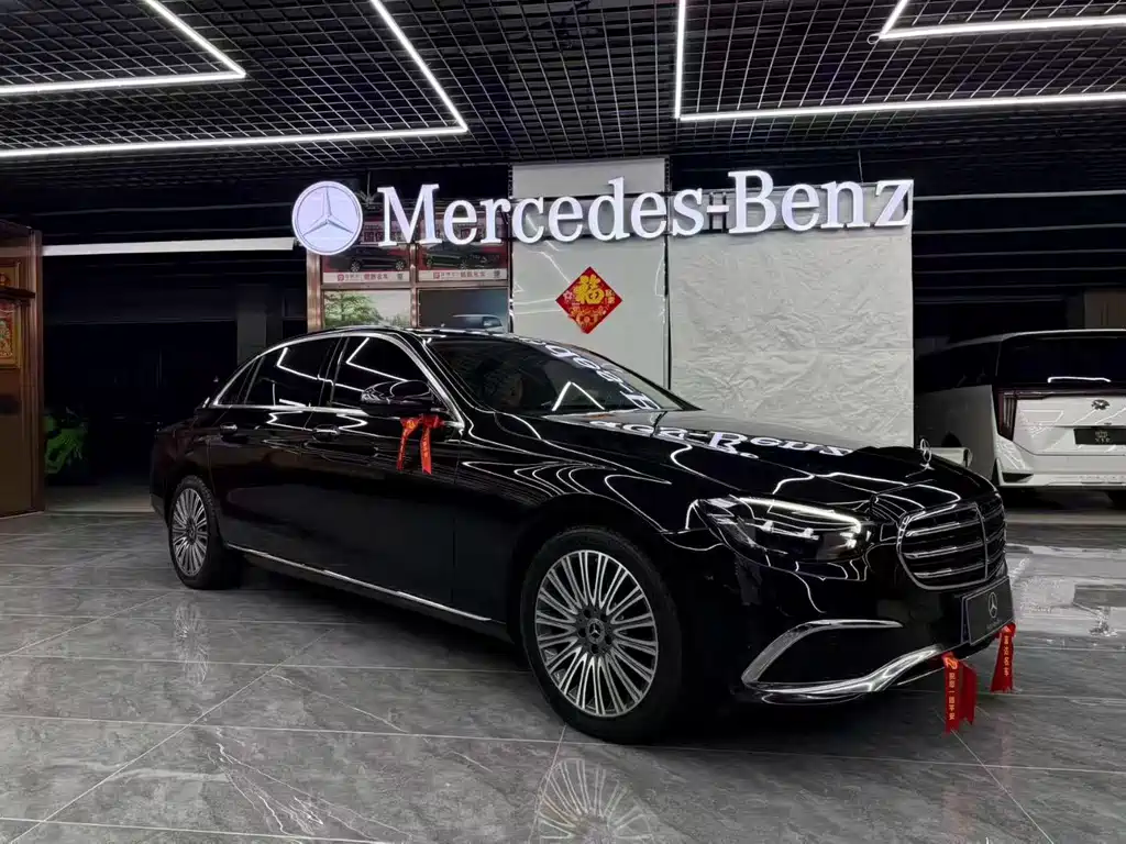 Mercedes-Benz E-Class — миниатюра 3