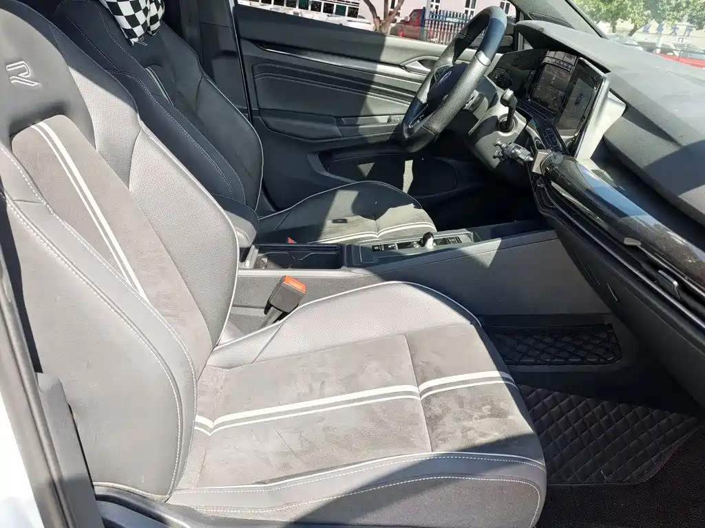 Volkswagen Golf — миниатюра 5