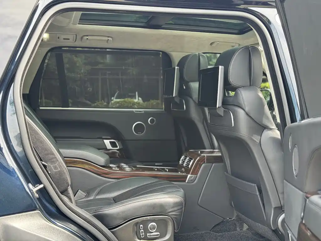 Land Rover Range Rover — миниатюра 9