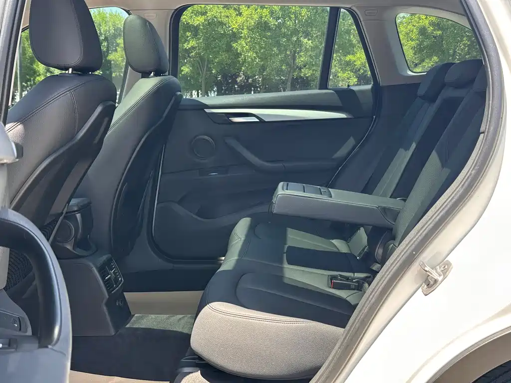 BMW X1 2016 sDrive18Li Fashion