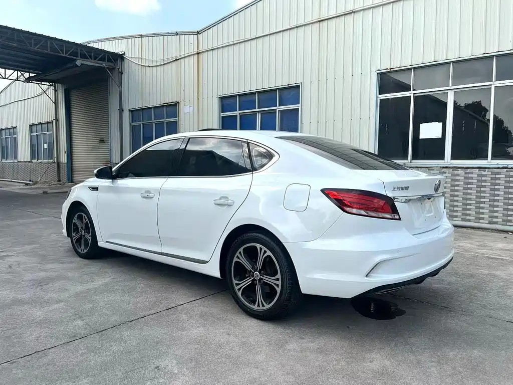 MG MG6 — миниатюра 8