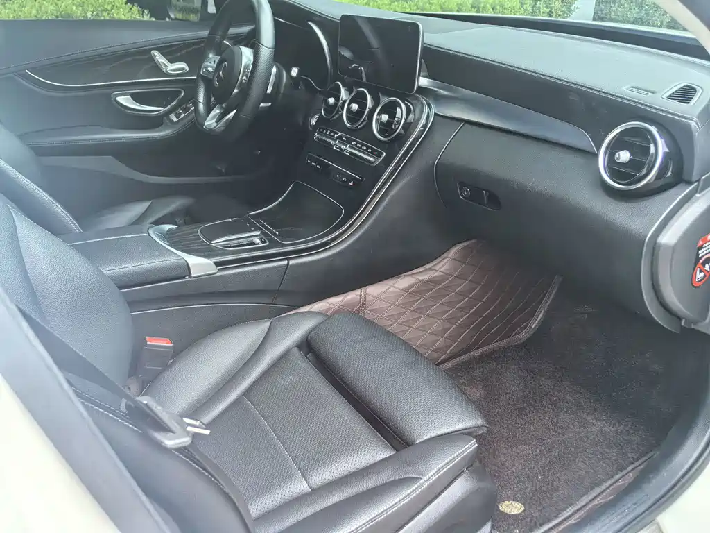 Mercedes-Benz C-Class — миниатюра 11