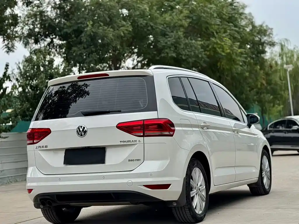 Volkswagen Touran — миниатюра 9