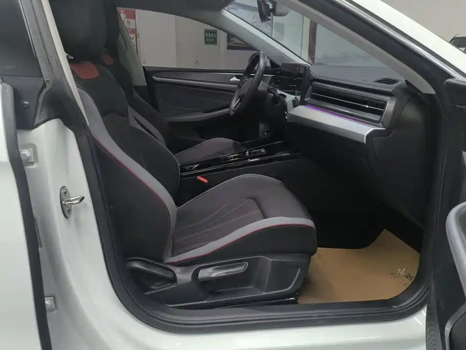Volkswagen Lamando — миниатюра 8