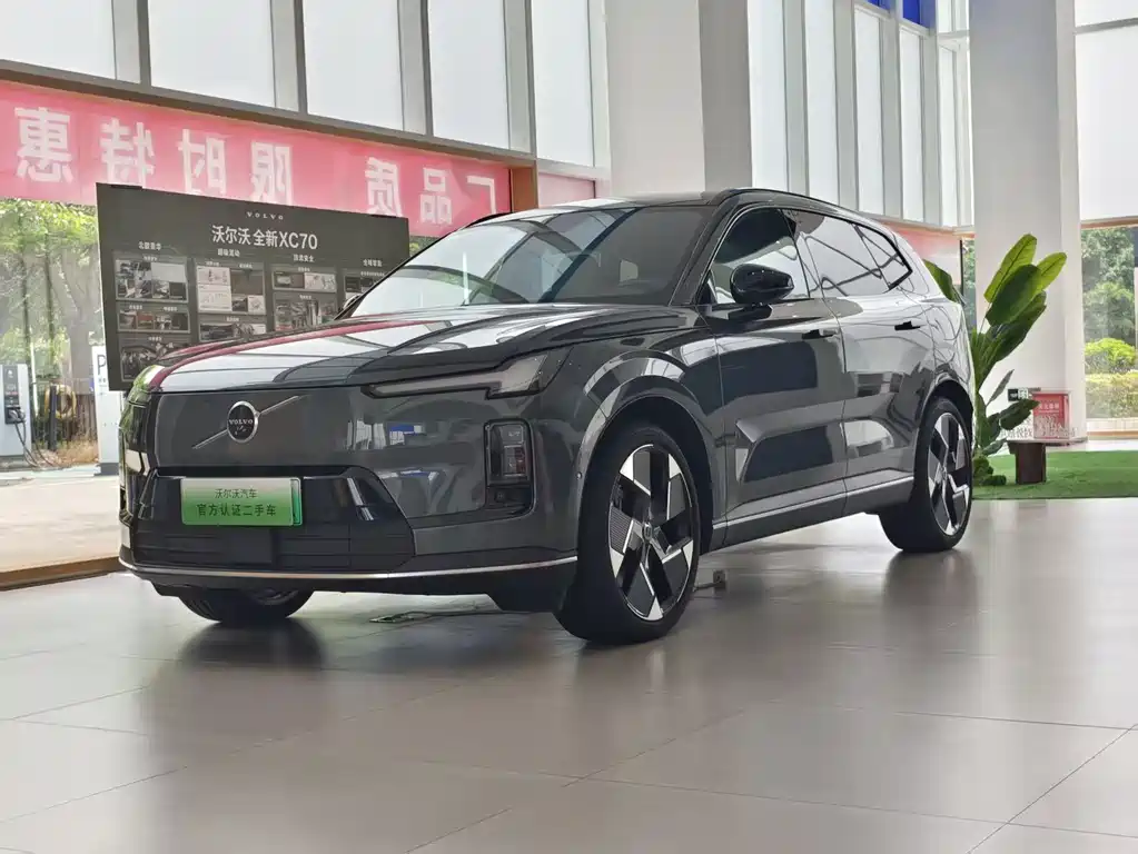 Volvo 沃尔沃XC70插电式混动 2025
