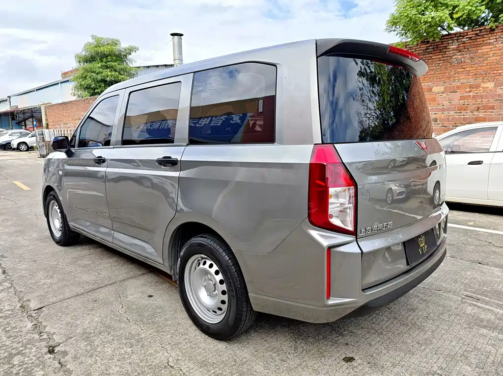 Wuling Hongguang PLUS — миниатюра 6