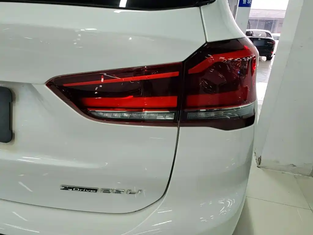 BMW X1 — миниатюра 8