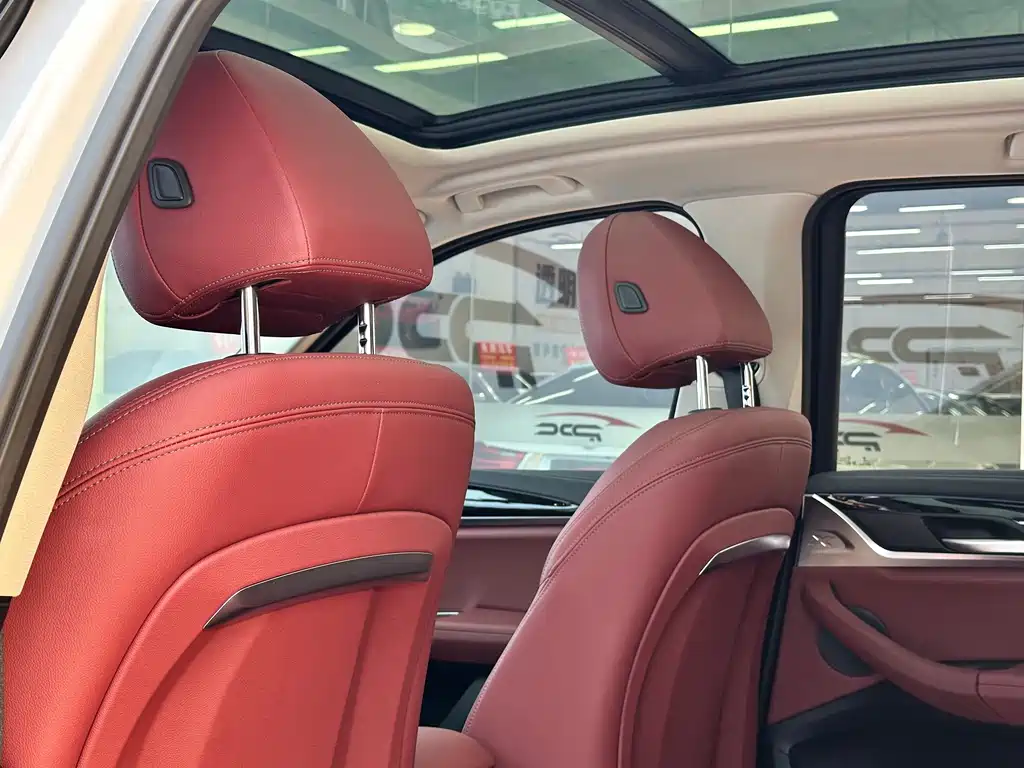 BMW X3 — миниатюра 13
