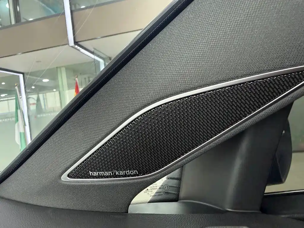 Volkswagen Golf — миниатюра 18