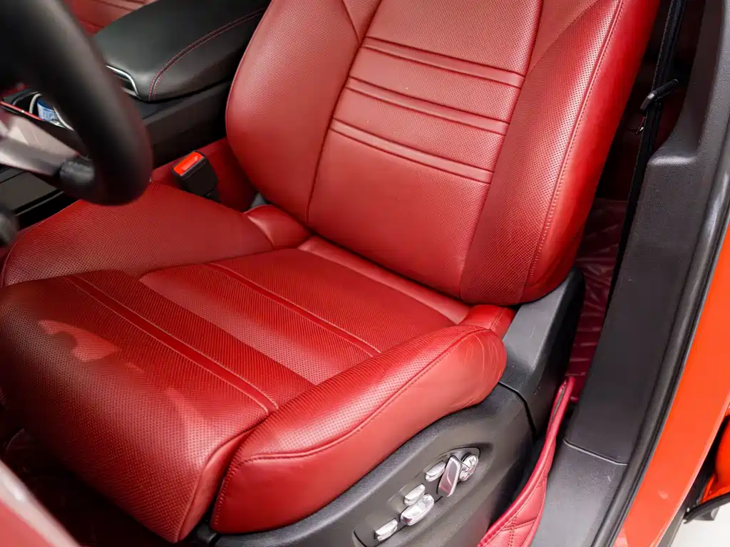 Porsche Cayenne — миниатюра 15