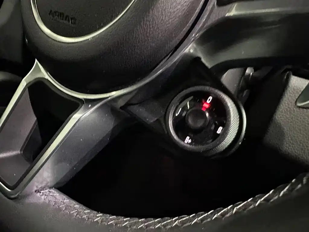 Porsche Cayenne — миниатюра 8