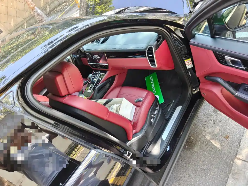 Porsche Cayenne — миниатюра 18