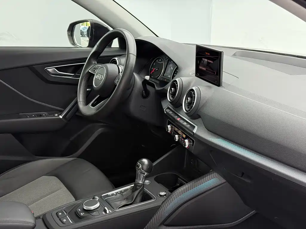 Audi Q2L — миниатюра 15