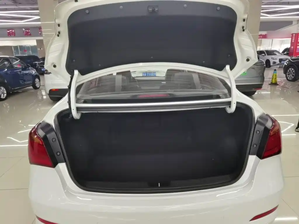 Hyundai Mistra — миниатюра 19