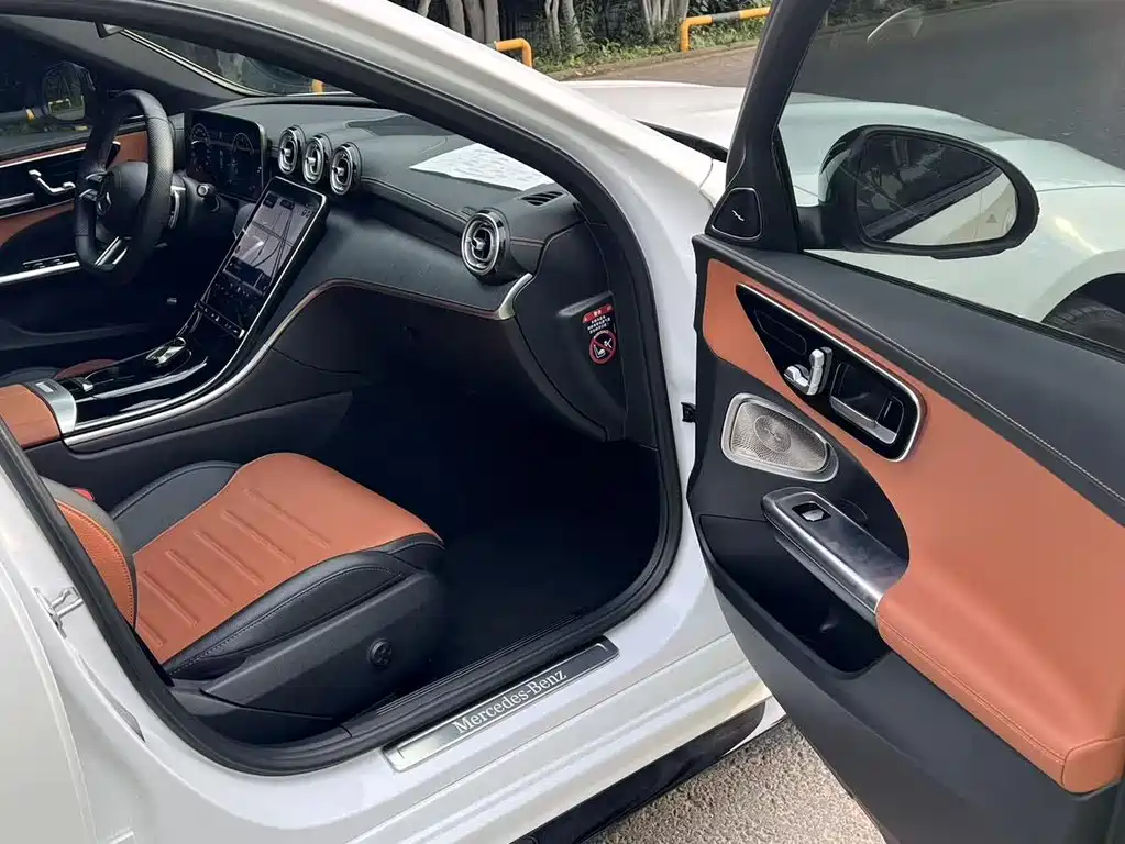 Mercedes-Benz C-Class — миниатюра 9