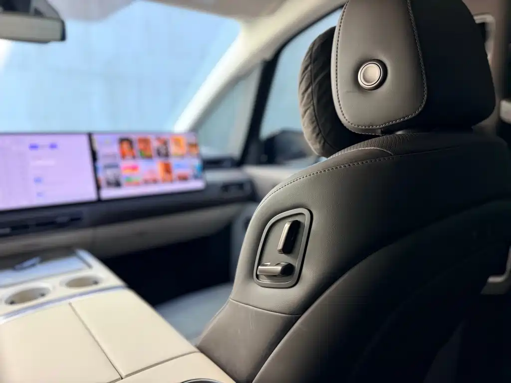 Li Auto Li MEGA — миниатюра 32