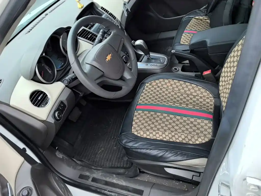 Chevrolet Cruze — миниатюра 15