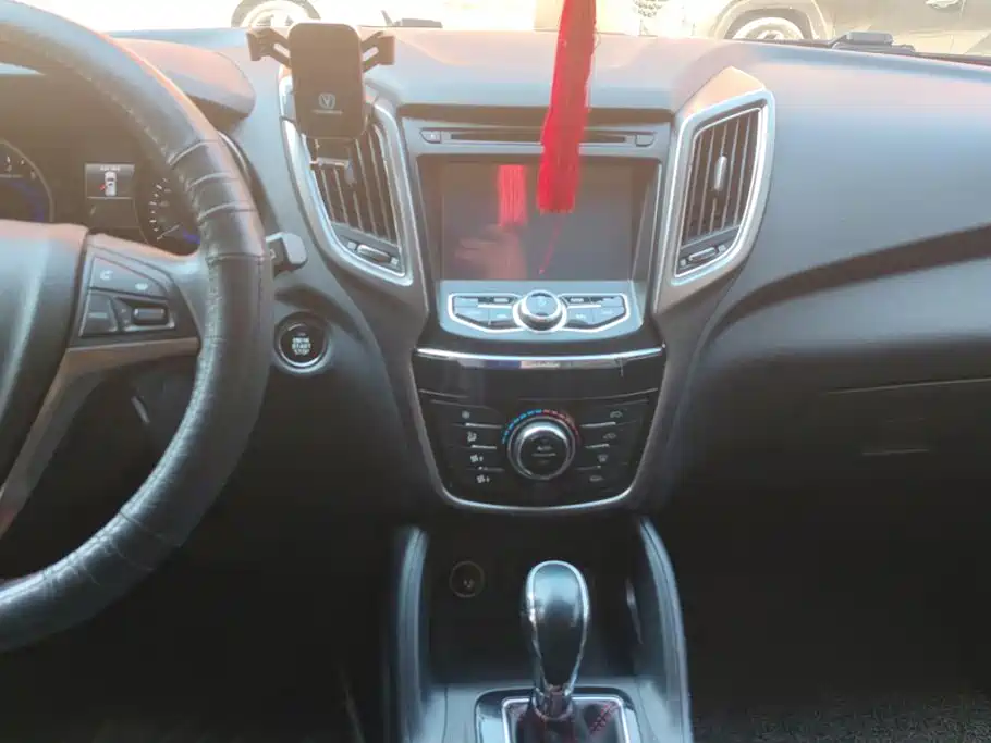 Changan CS75 — миниатюра 13