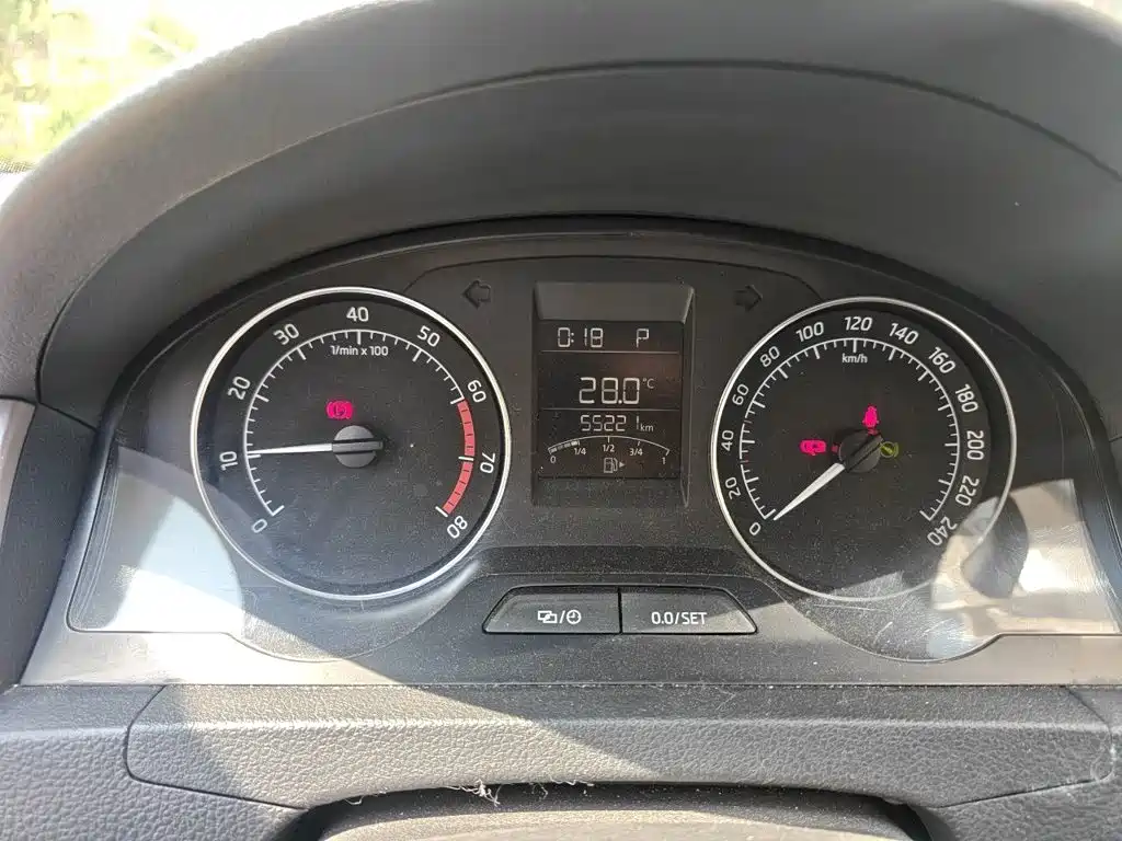 Skoda Rapid Spaceback — миниатюра 8