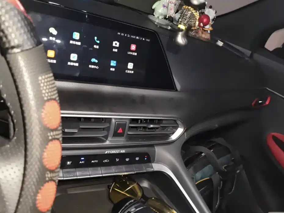 Changan UNI-T — миниатюра 13