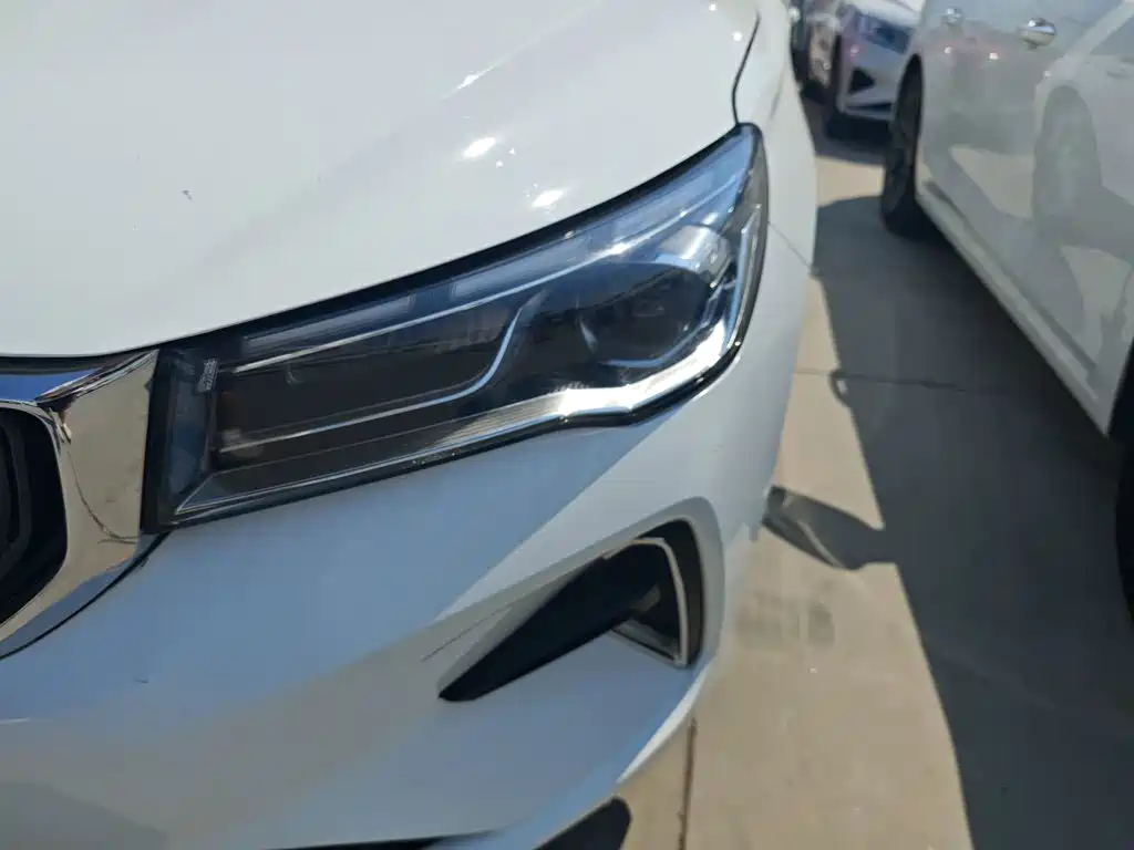 Geely Emgrand — миниатюра 3