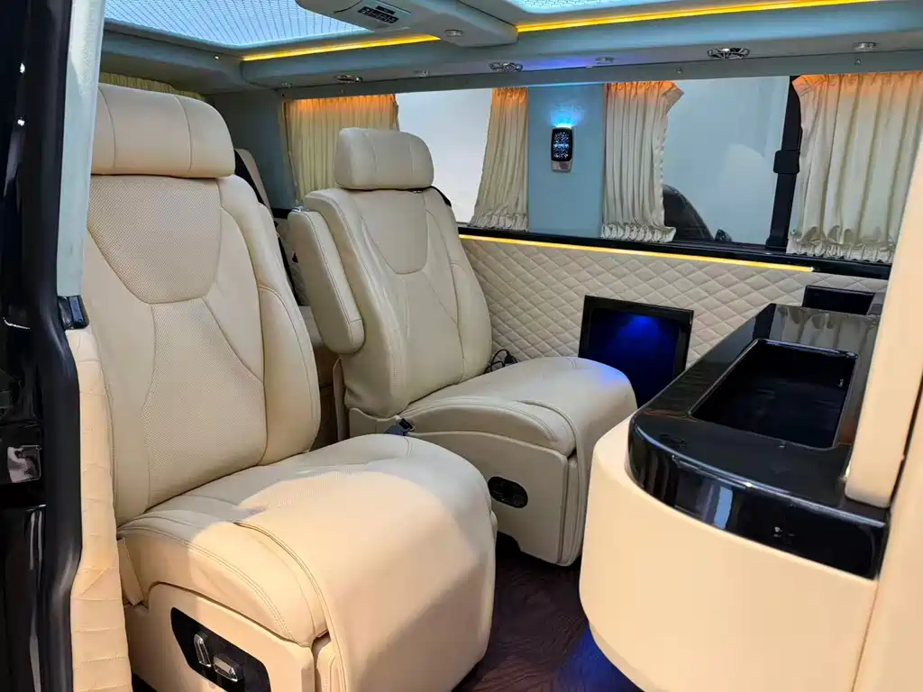 Volkswagen Caravelle — миниатюра 6
