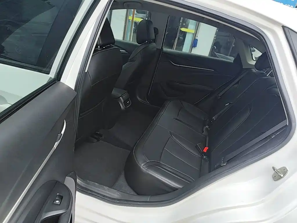 Buick Excelle — миниатюра 17