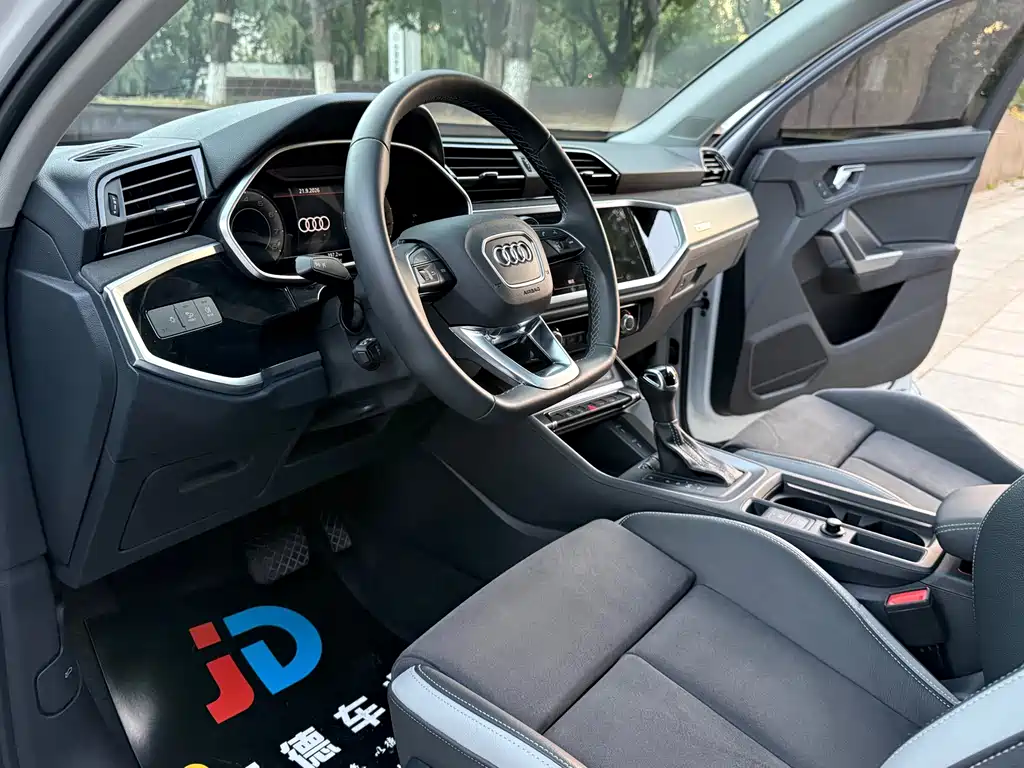 Audi Q3 — миниатюра 17