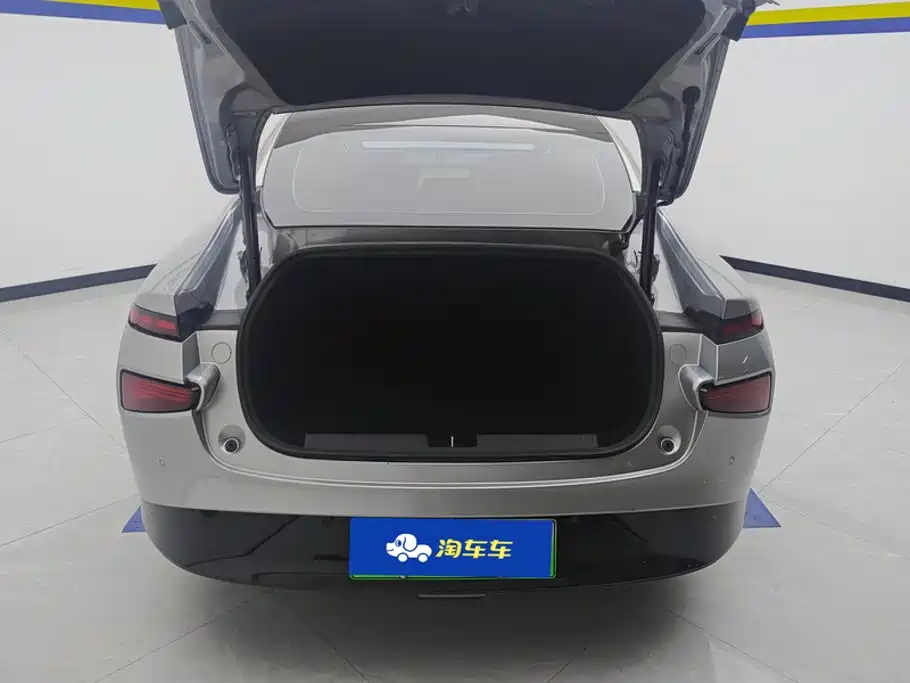XPeng P7 — миниатюра 4