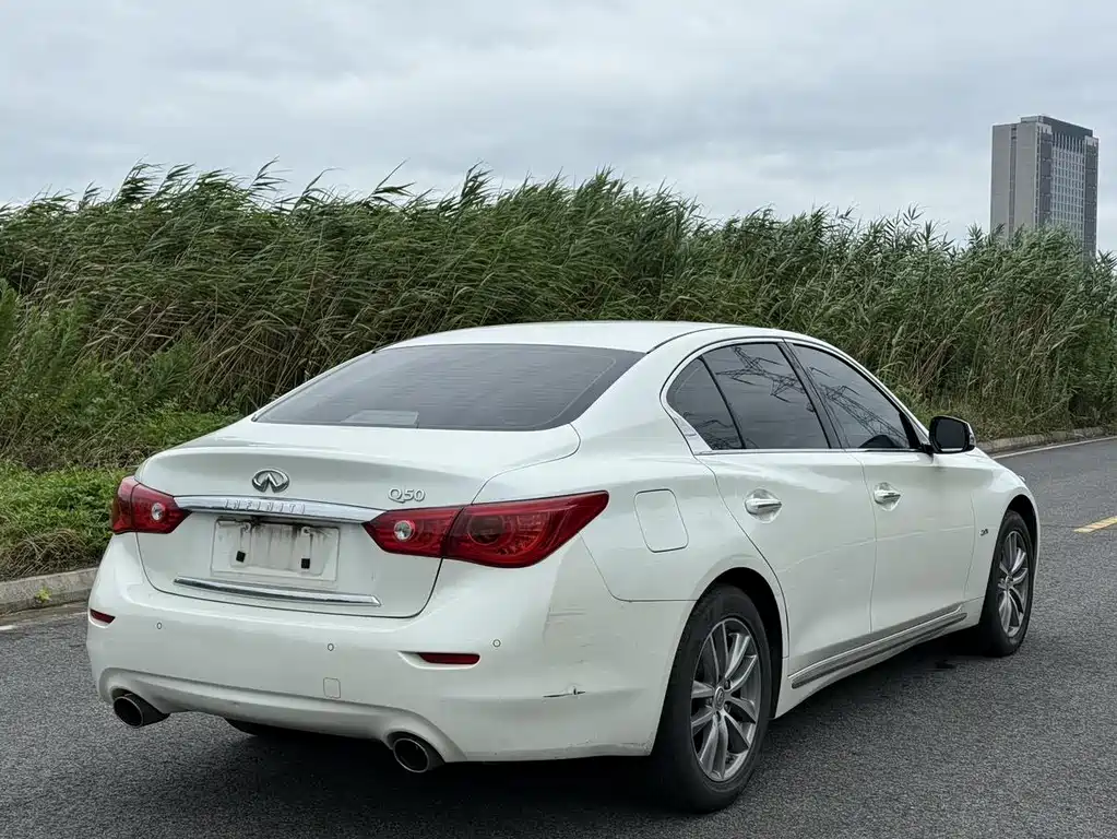 Infiniti Q50L — миниатюра 5