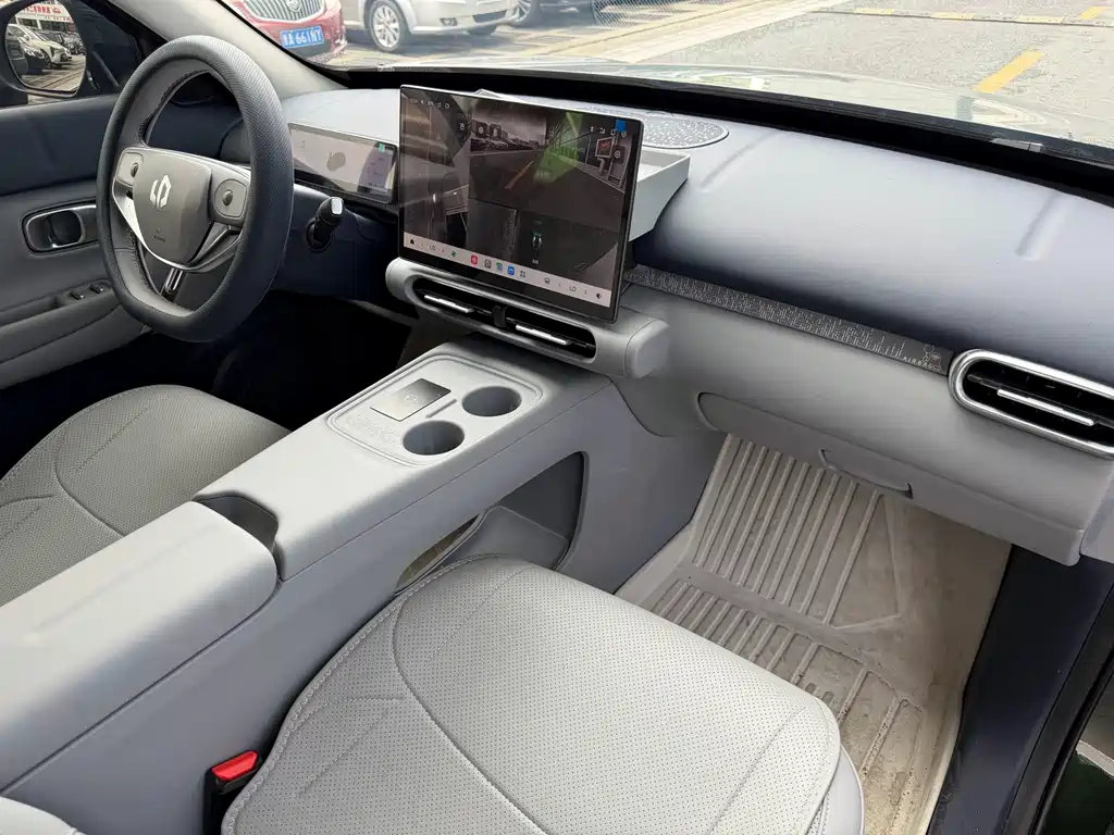 Leapmotor Leapmotor A10 — миниатюра 6
