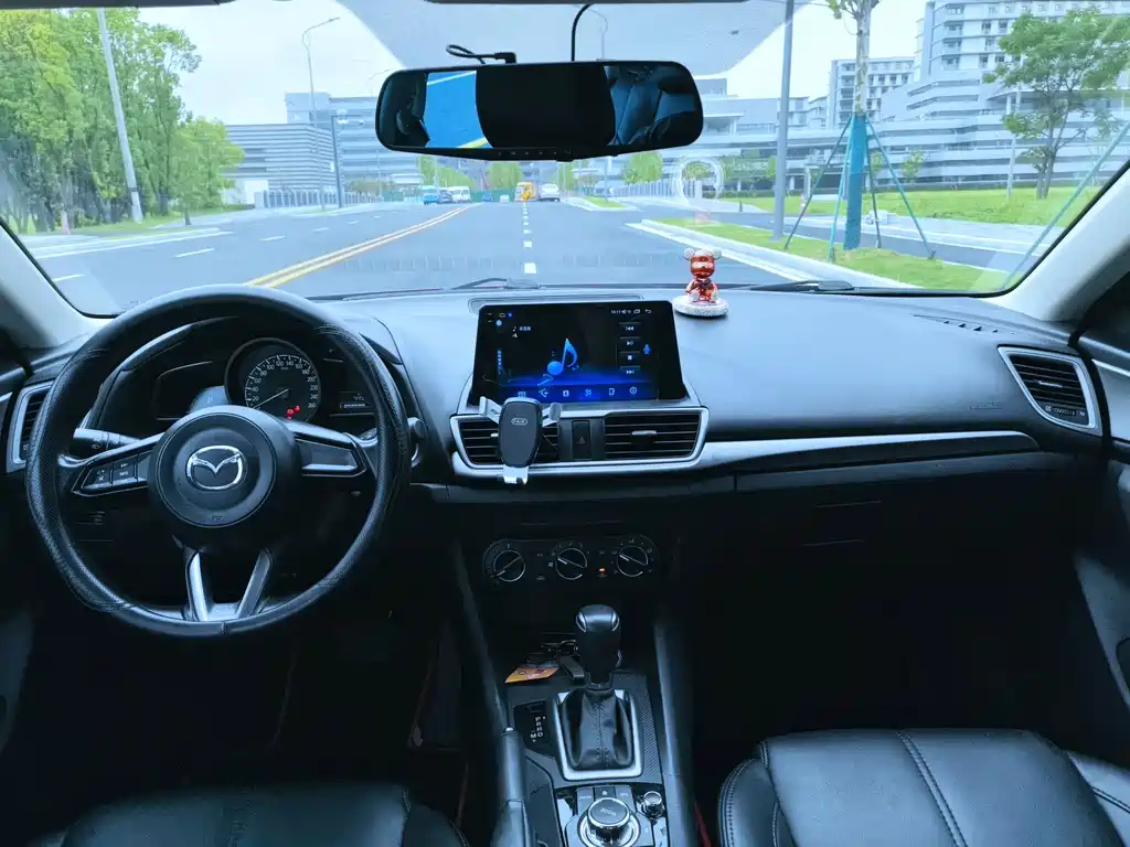 Mazda 3 Axela — миниатюра 8