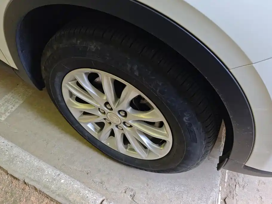 Buick Envision S — миниатюра 6