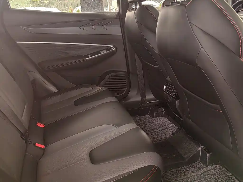 Geely Boyue — миниатюра 12