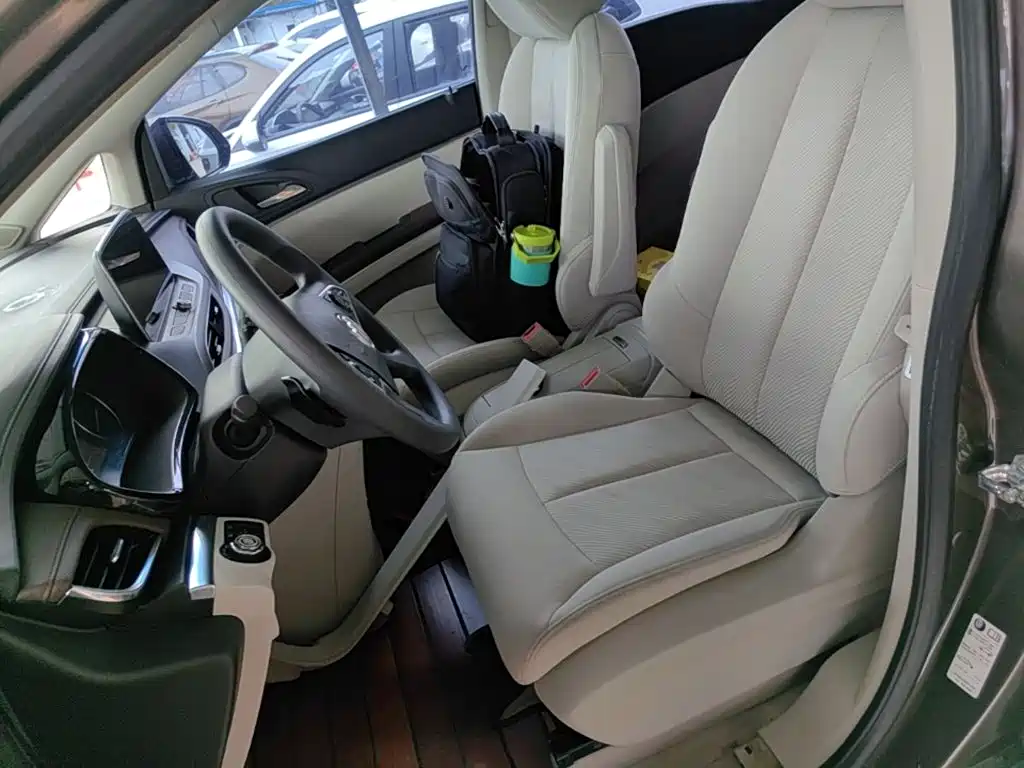 Buick GL8 — миниатюра 15