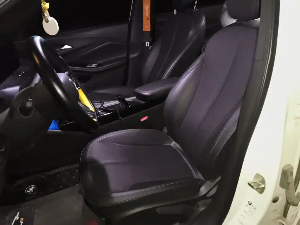 Buick Verano — миниатюра 12