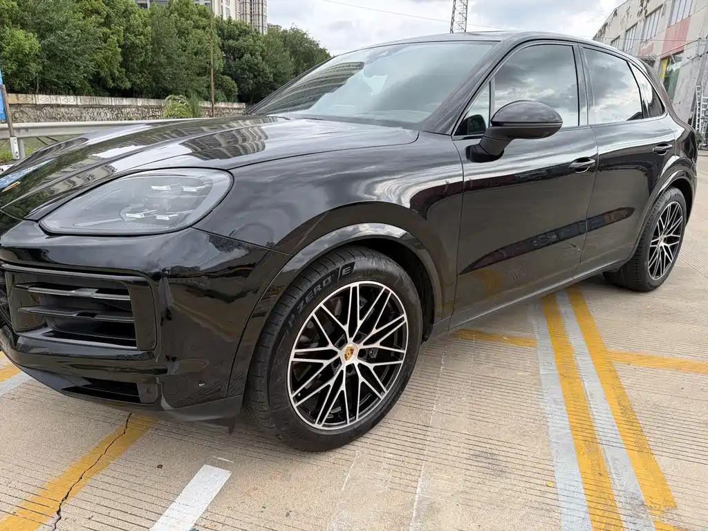Porsche Cayenne — миниатюра 2
