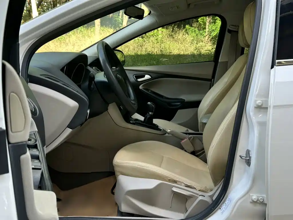 Ford Focus — миниатюра 12