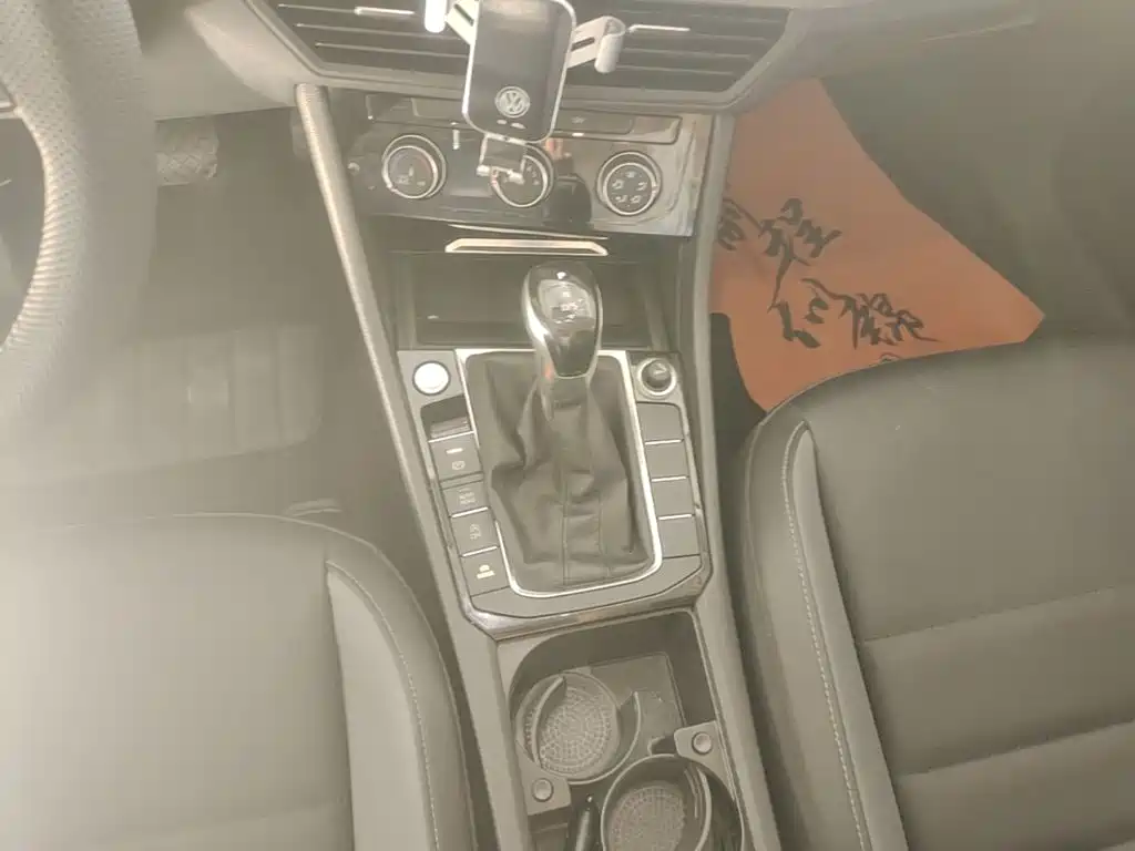 Volkswagen Sagitar — миниатюра 14