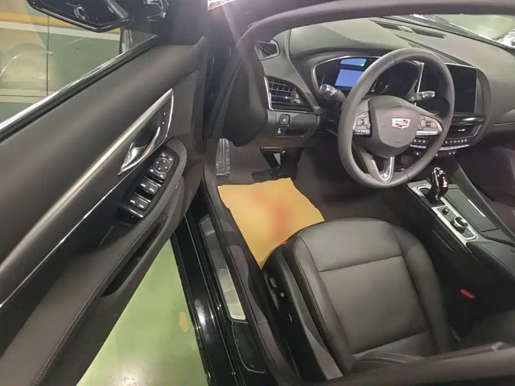 Cadillac CT5 — миниатюра 16