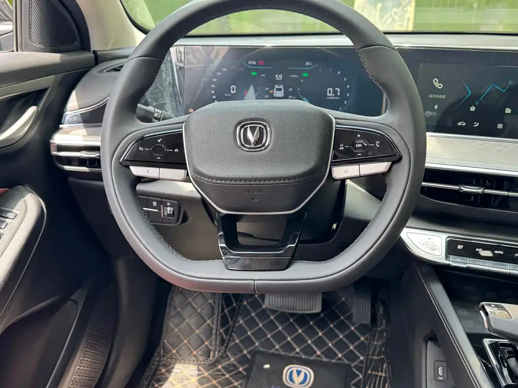 Changan Eado — миниатюра 9