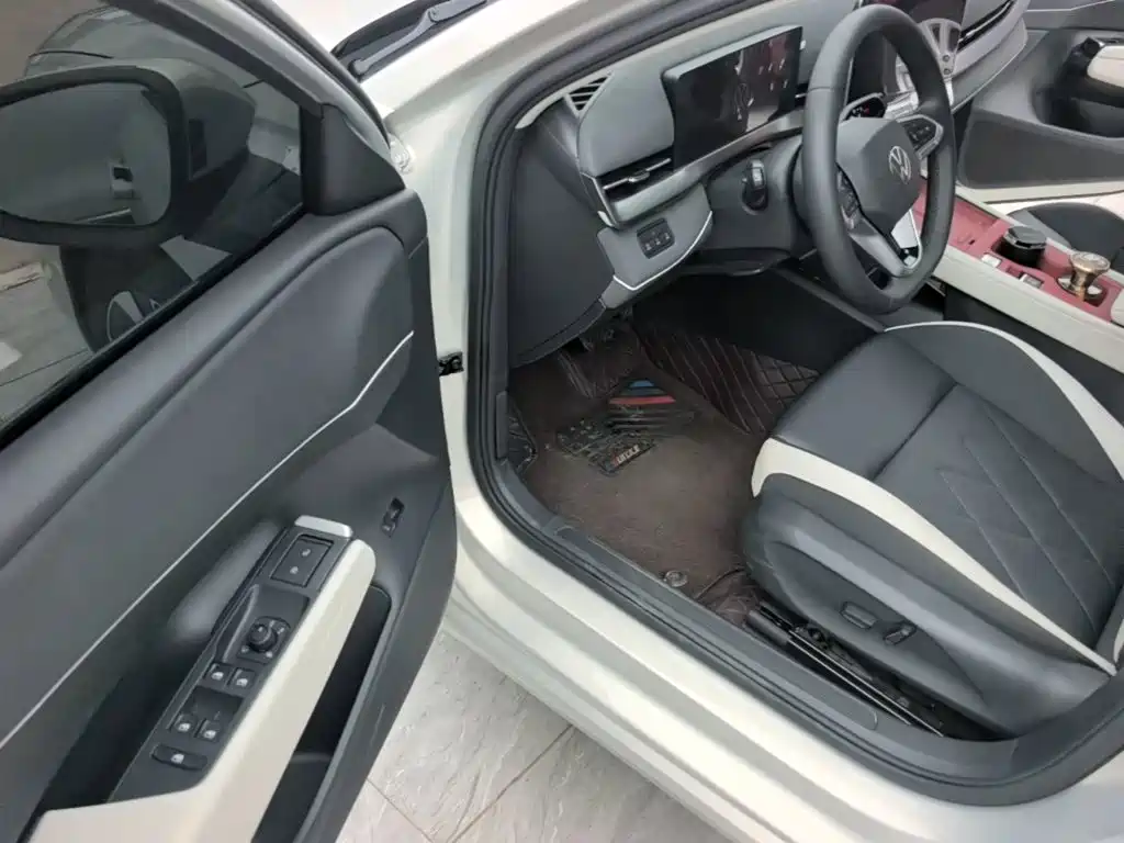 Volkswagen Sagitar — миниатюра 16