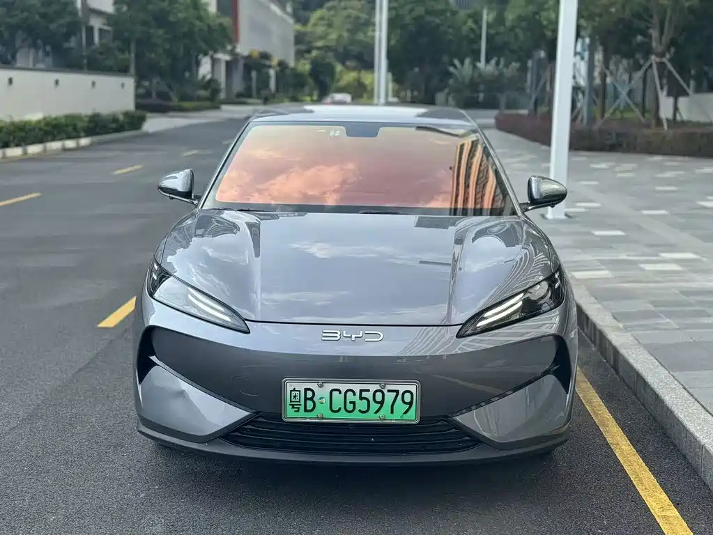 BYD e7 — миниатюра 2