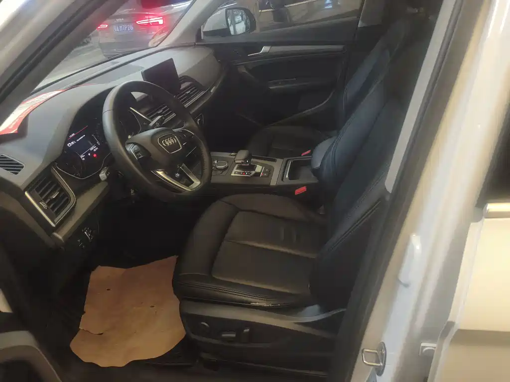 Audi Q5L — миниатюра 5