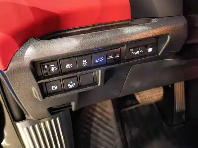 Toyota Granvia — миниатюра 8