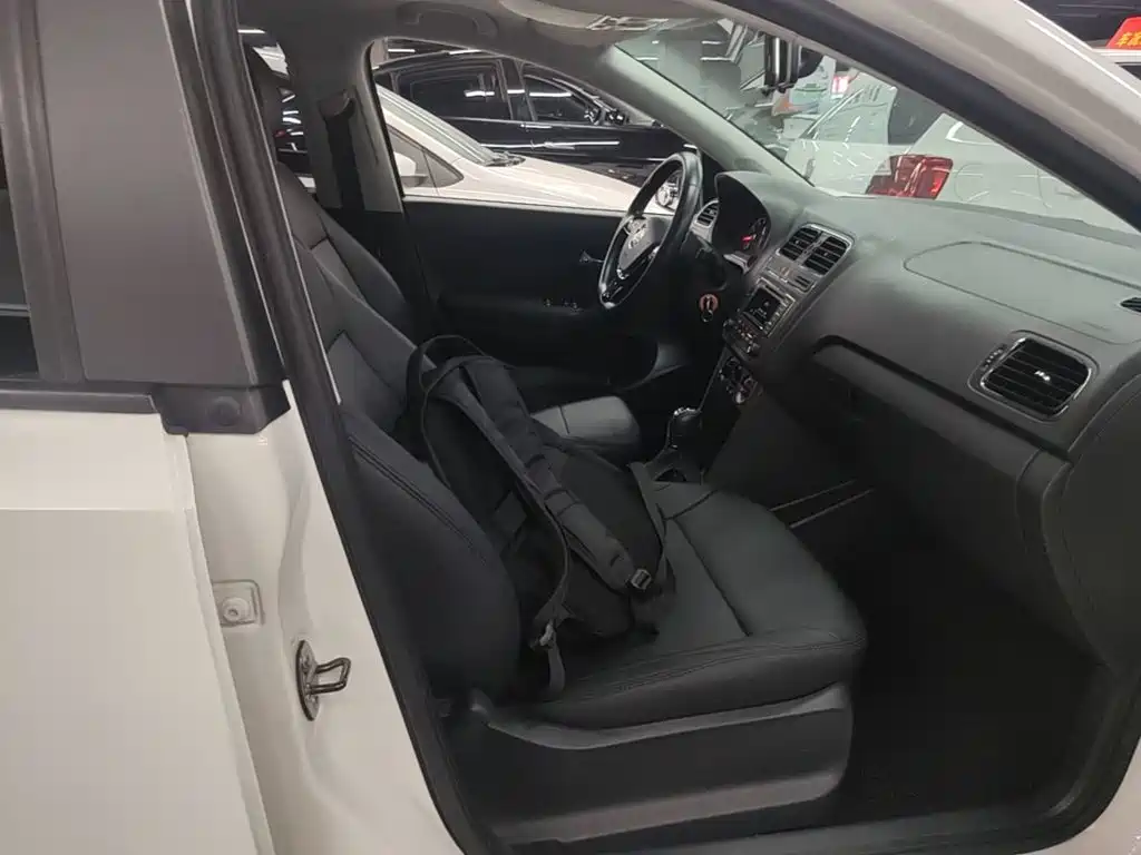 Volkswagen Polo — миниатюра 25