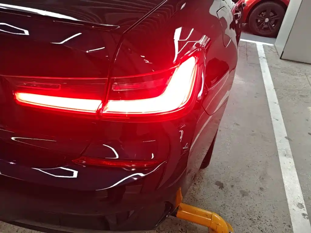 BMW 3 Series — миниатюра 8