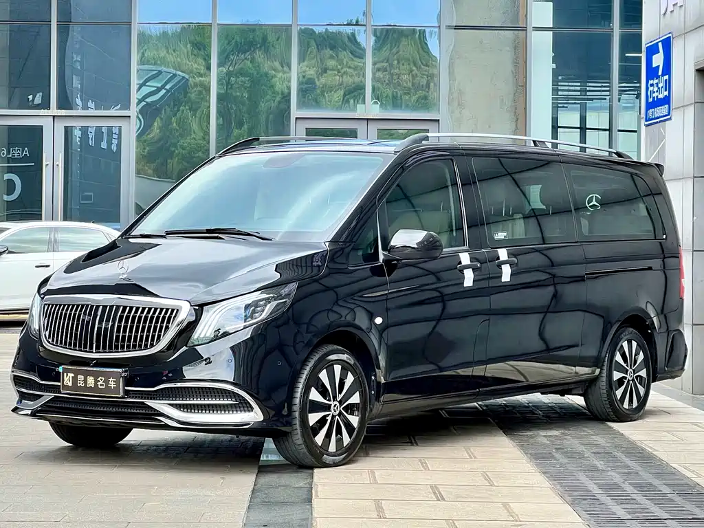 Mercedes-Benz Vito 2024