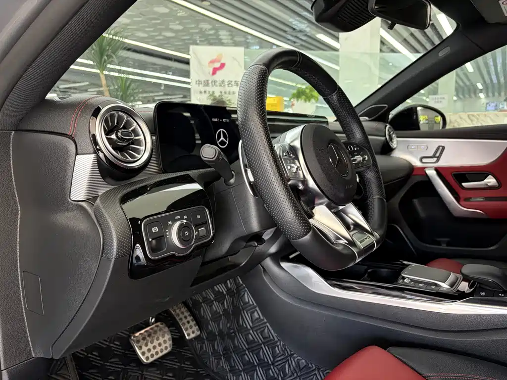 Mercedes-Benz A-Class AMG — миниатюра 4